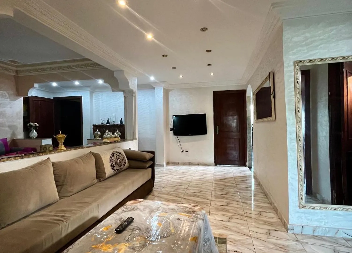 Casablanca Family Apartment
